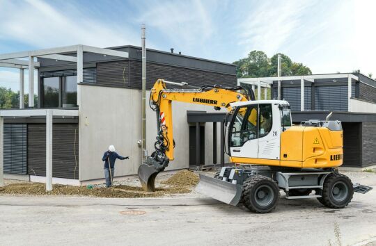 Liebherr A Compact Litronic Nagel Gruppe