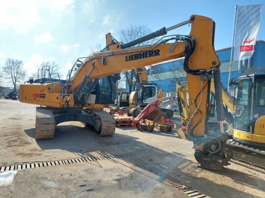 Liebherr R 926 LC