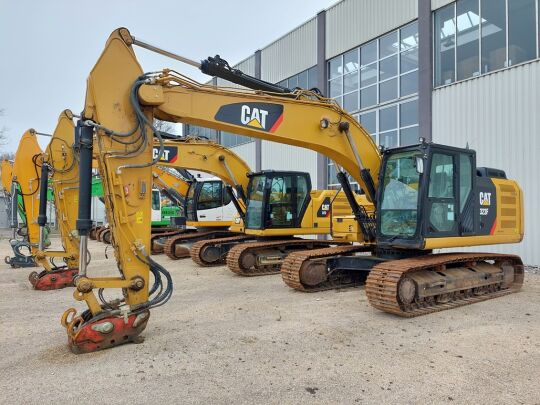 Caterpillar 323