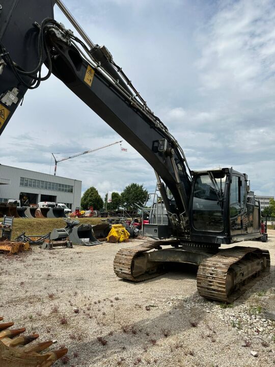 Liebherr R 922 Litronic