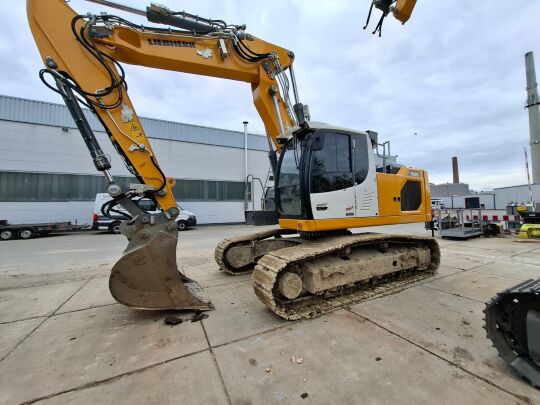Liebherr R 922 Litronic G8.0 D